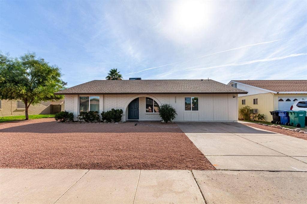 6 BR in Mesa