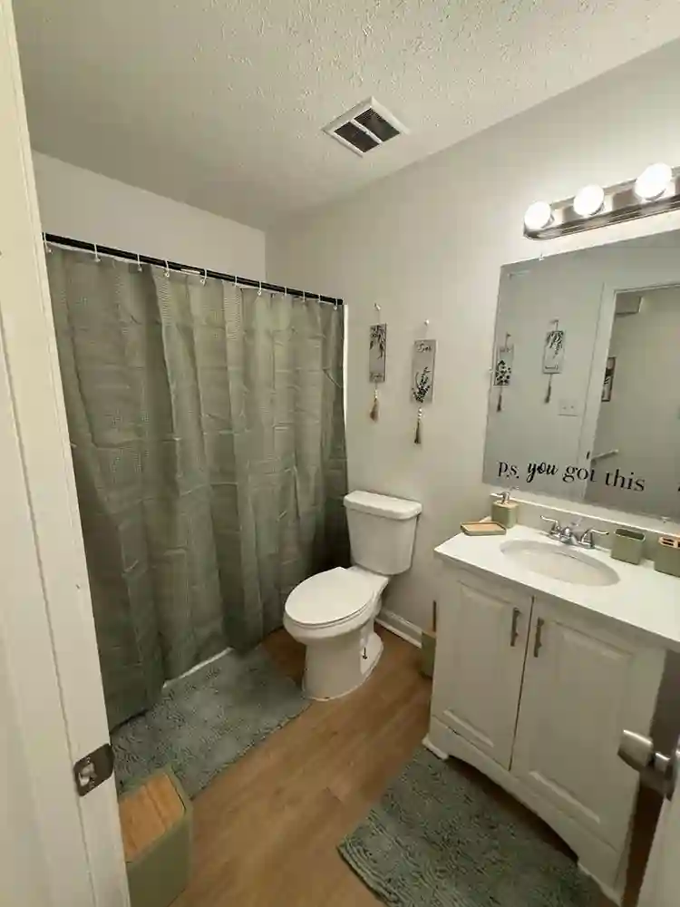 4 BR in College Park