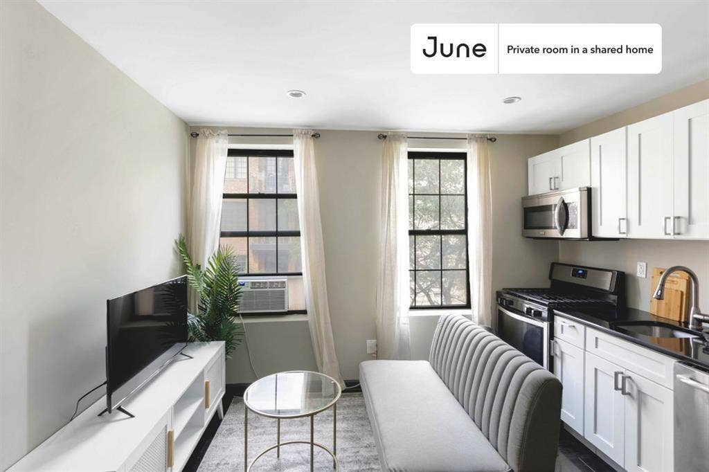 3 BR in New York City