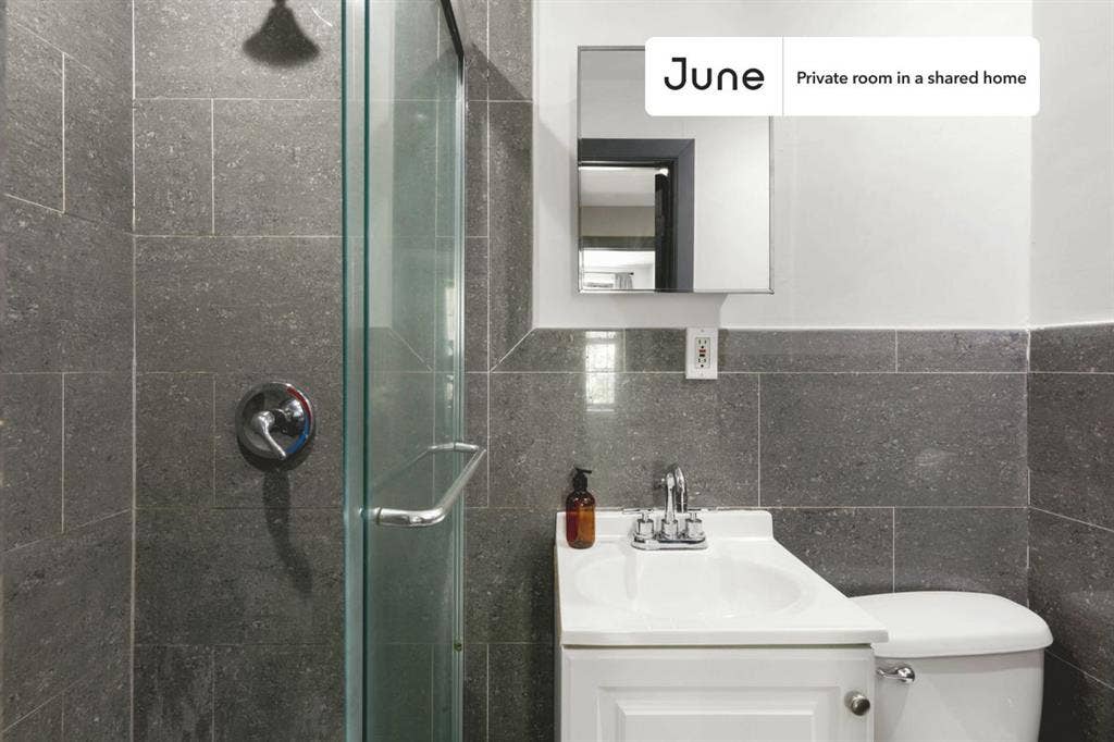 3 BR in New York City