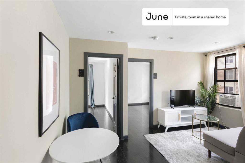 3 BR in New York City