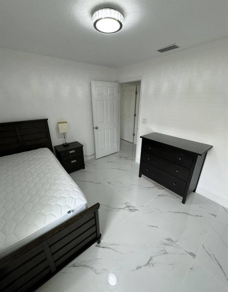 Beautiful room for rent