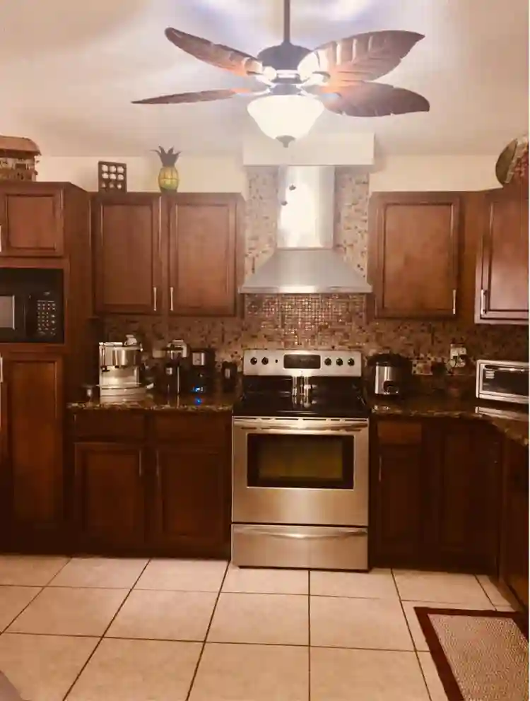 Room for rent- TWO MILES FROM UCF