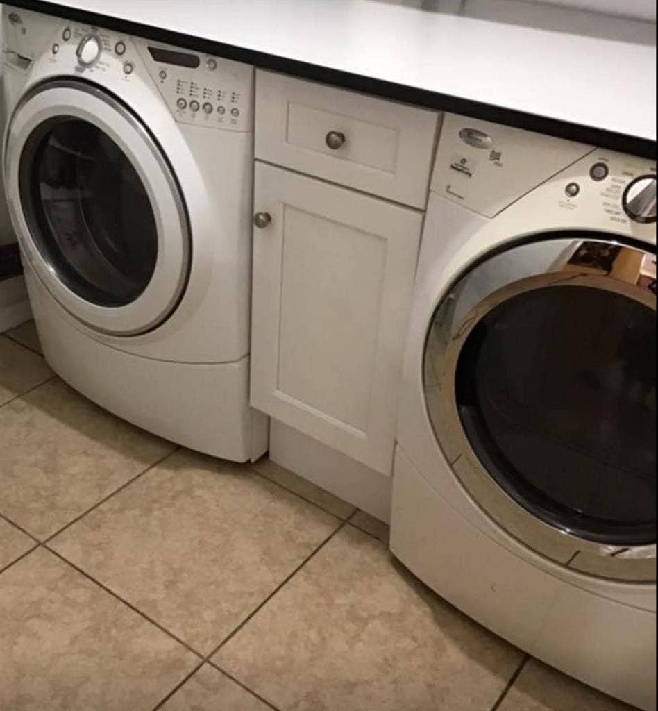 Room for rent- TWO MILES FROM UCF