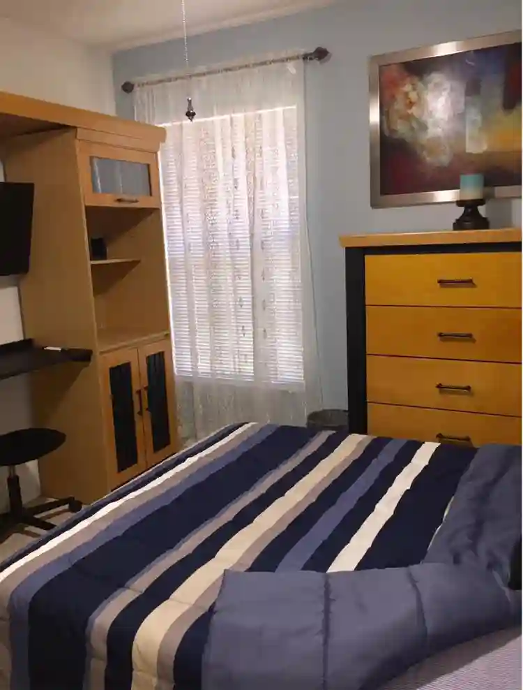 Room for rent- TWO MILES FROM UCF