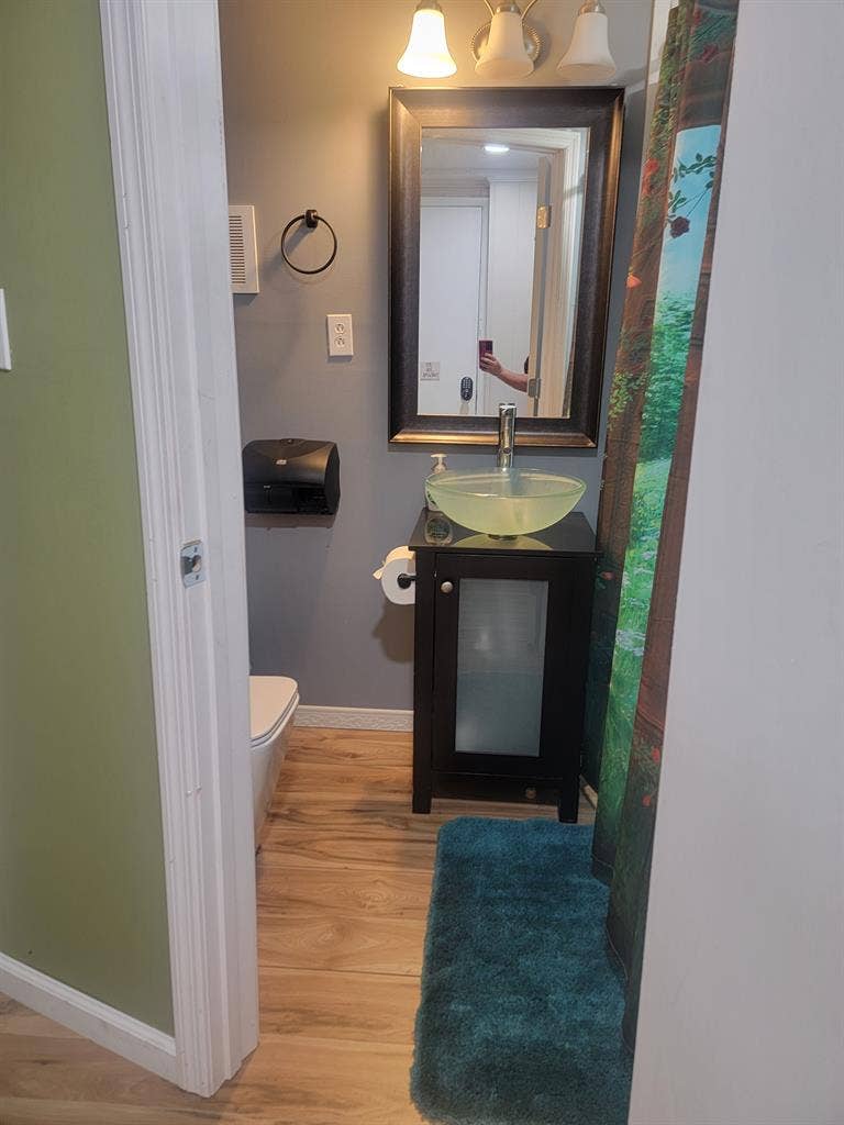 Large Room in Huntsville