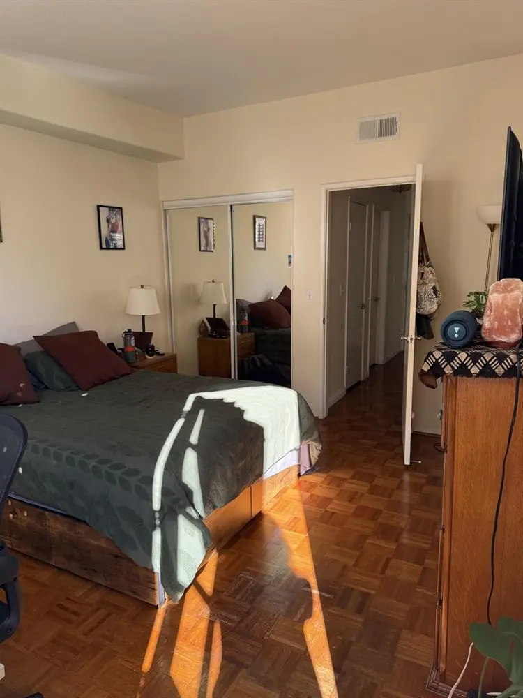 Room in University City