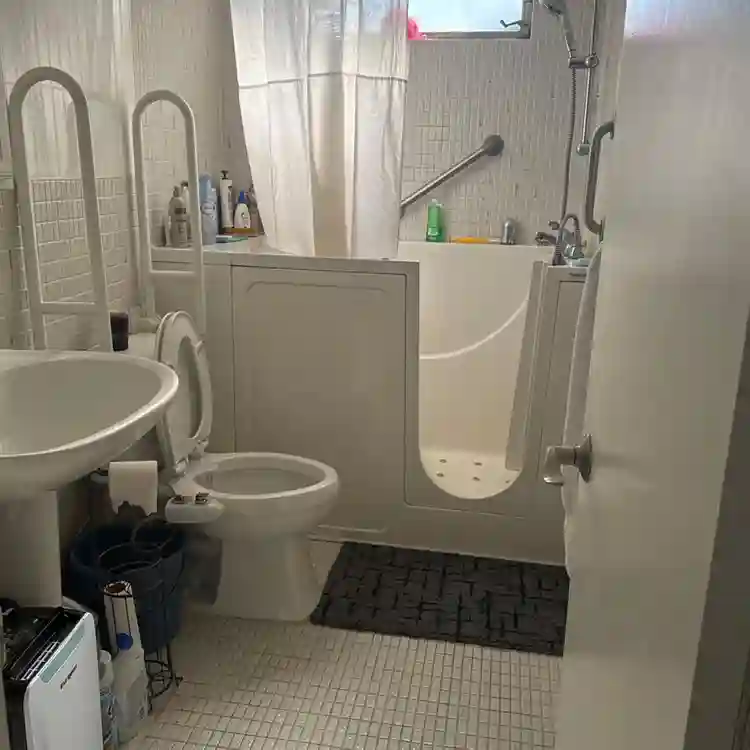 Yo soy Dueño , I am the owner.