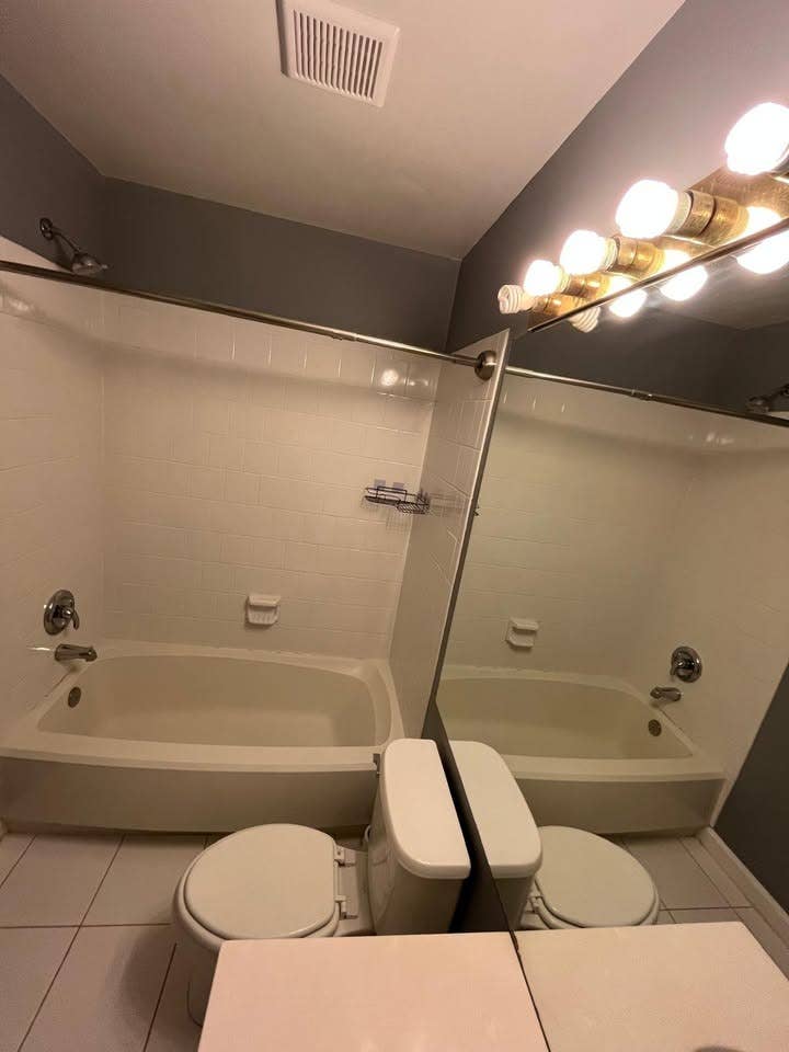 Beautiful room, private bathroom
