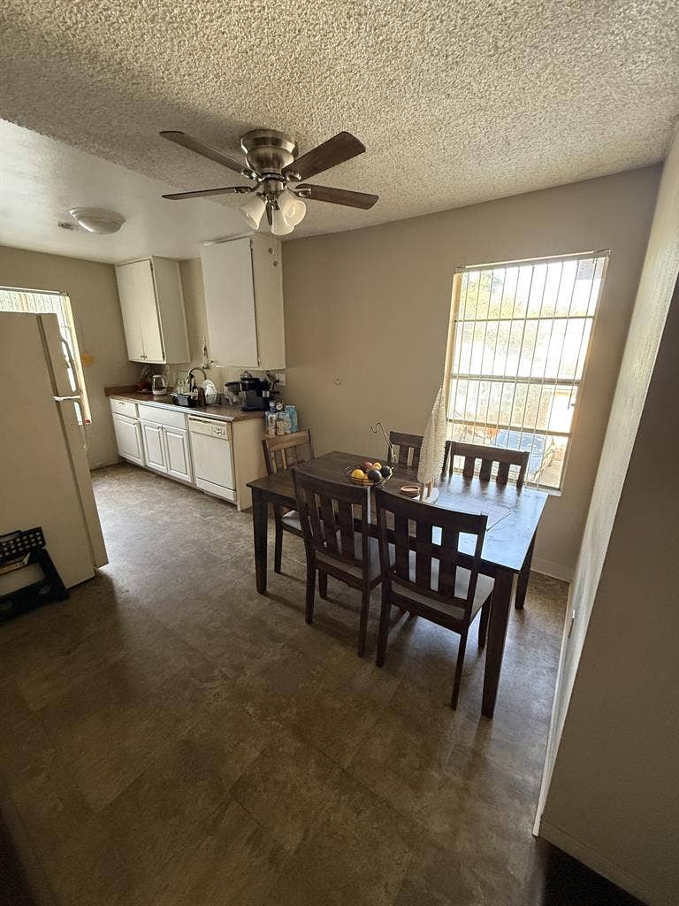 Private Room for rent !!🏠