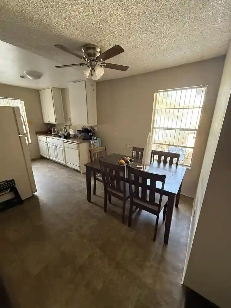 Private Room for rent !!🏠