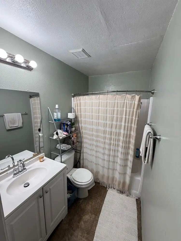 Private Room for rent !!🏠