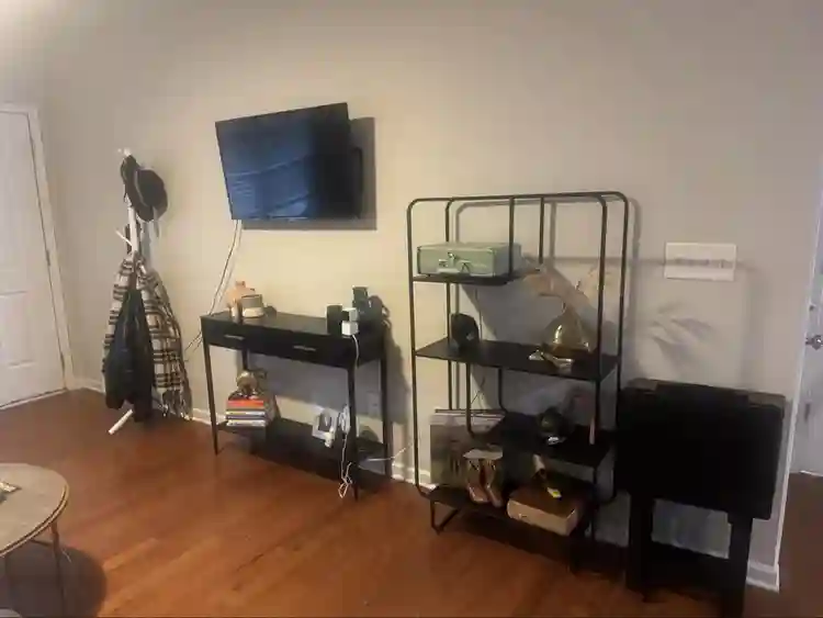 Room & Bathroom in Townhome