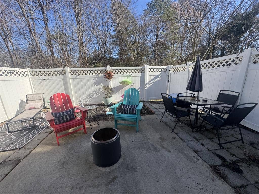 Room & Bathroom in Townhome