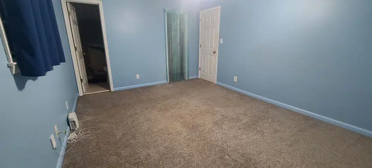 Looking for a roommate in Decatur