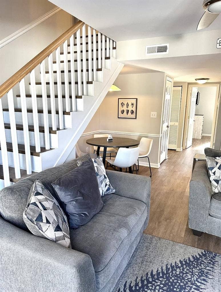 Furnished Private Room in Surfside