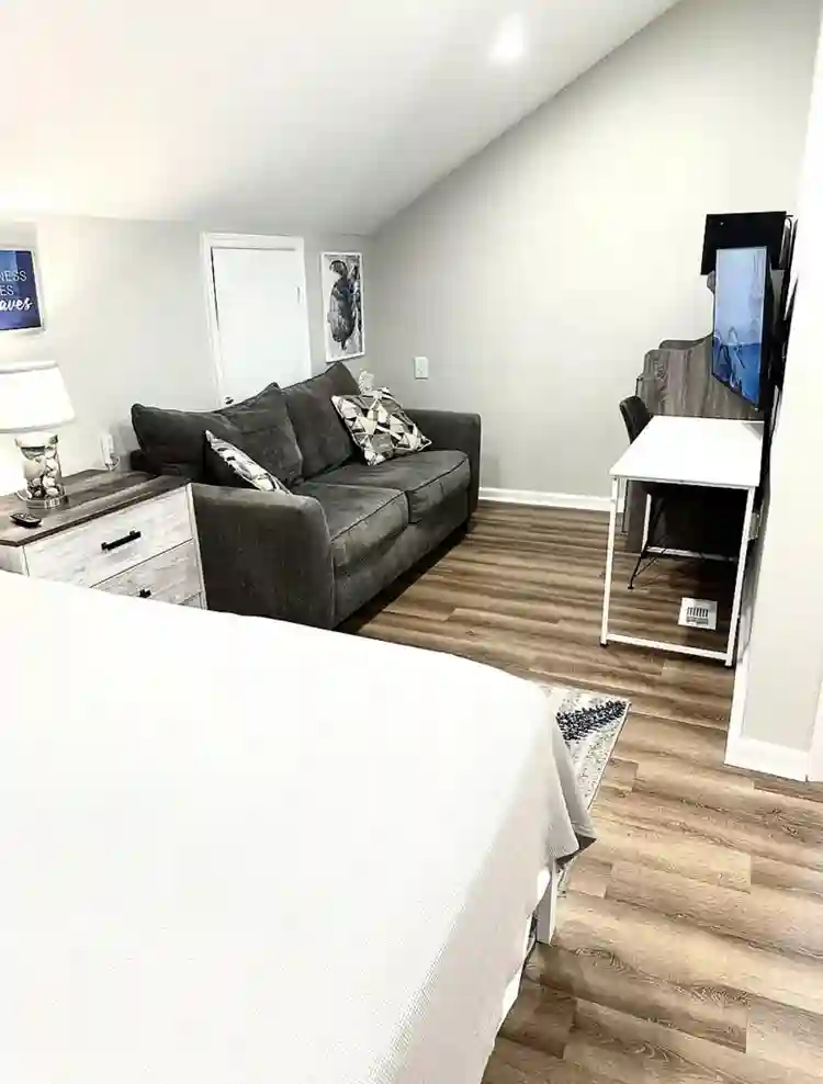 Furnished Private Room in Surfside