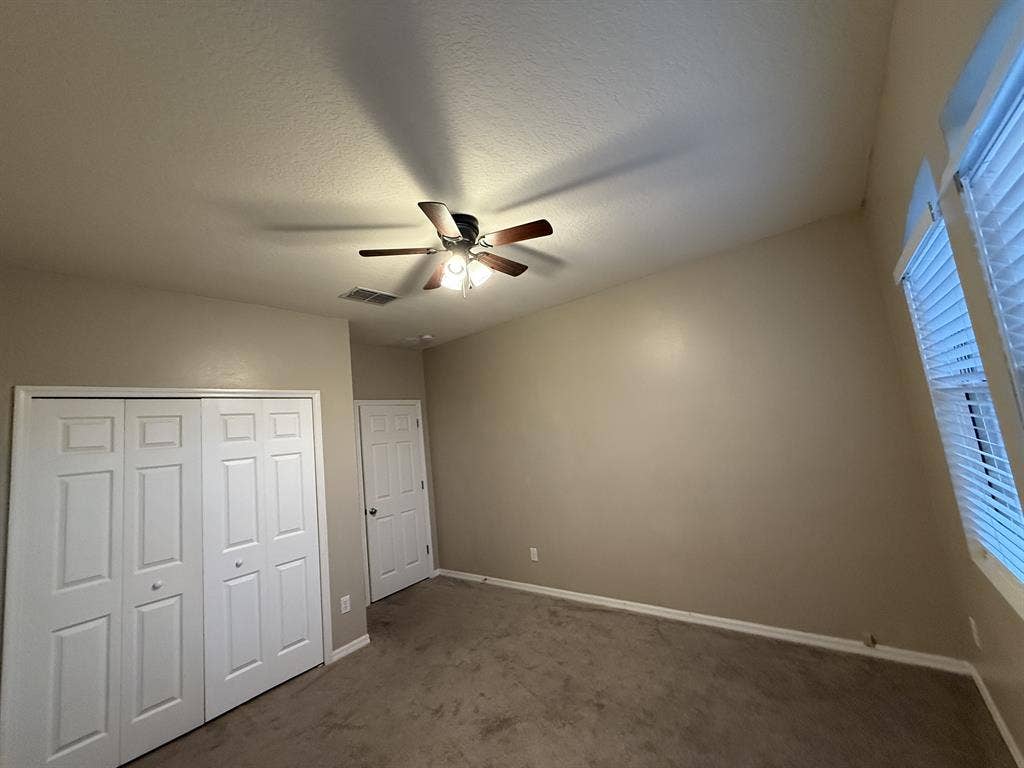 Private Room + Great Roommates