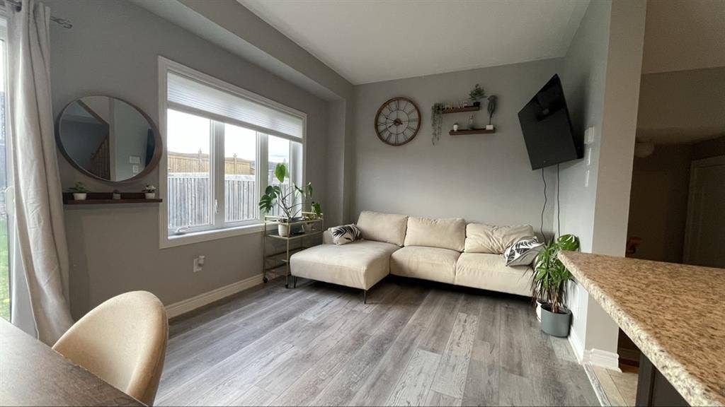 Private Room (Private Bathroom)