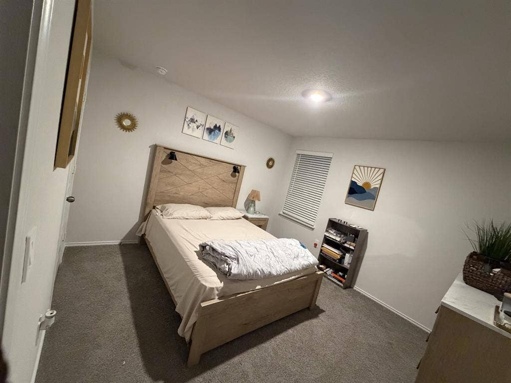 Furnished room for rent
