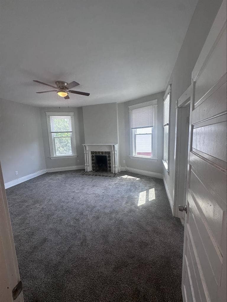 Luxury 3-BdRm Floor w Private Bath