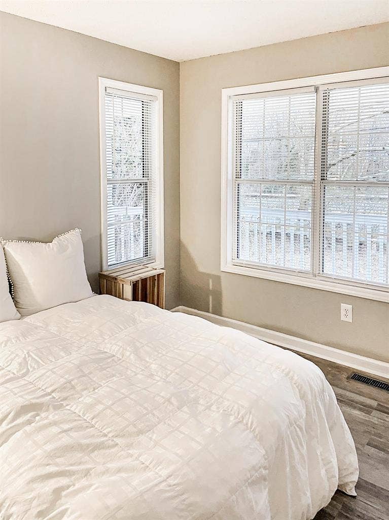 7 BR in Douglasville