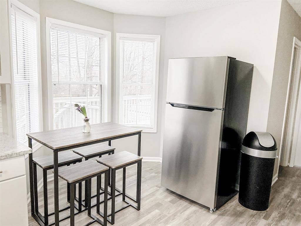 7 BR in Douglasville