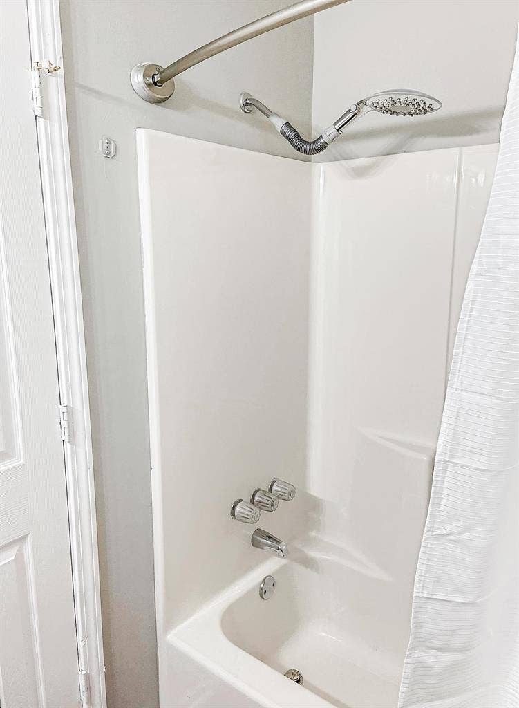 7 BR in Douglasville