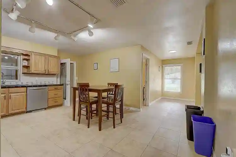11 BR in Lakeland