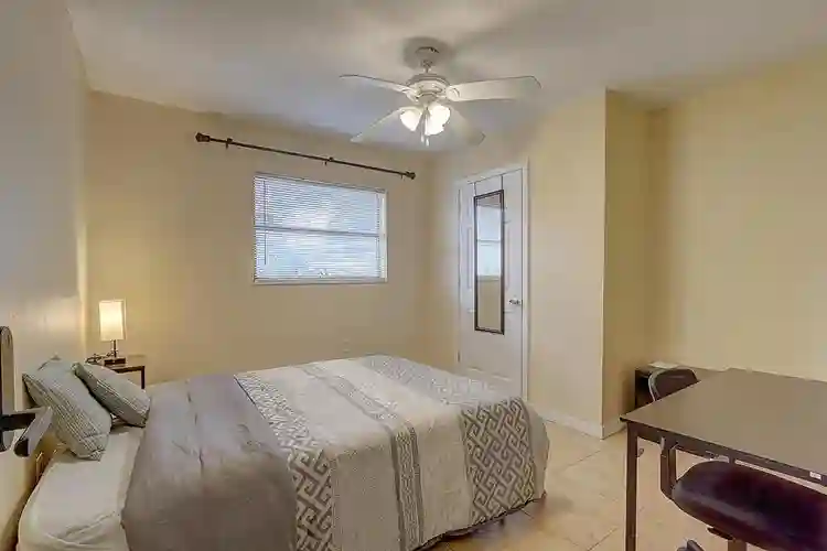 11 BR in Lakeland