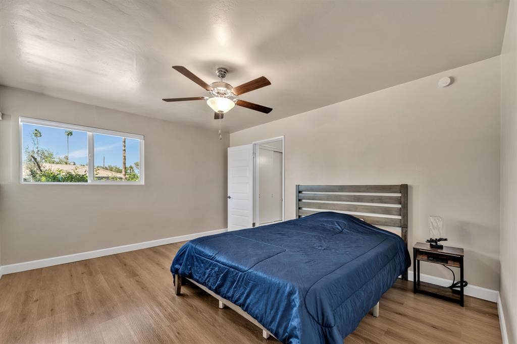 8 BR in Phoenix