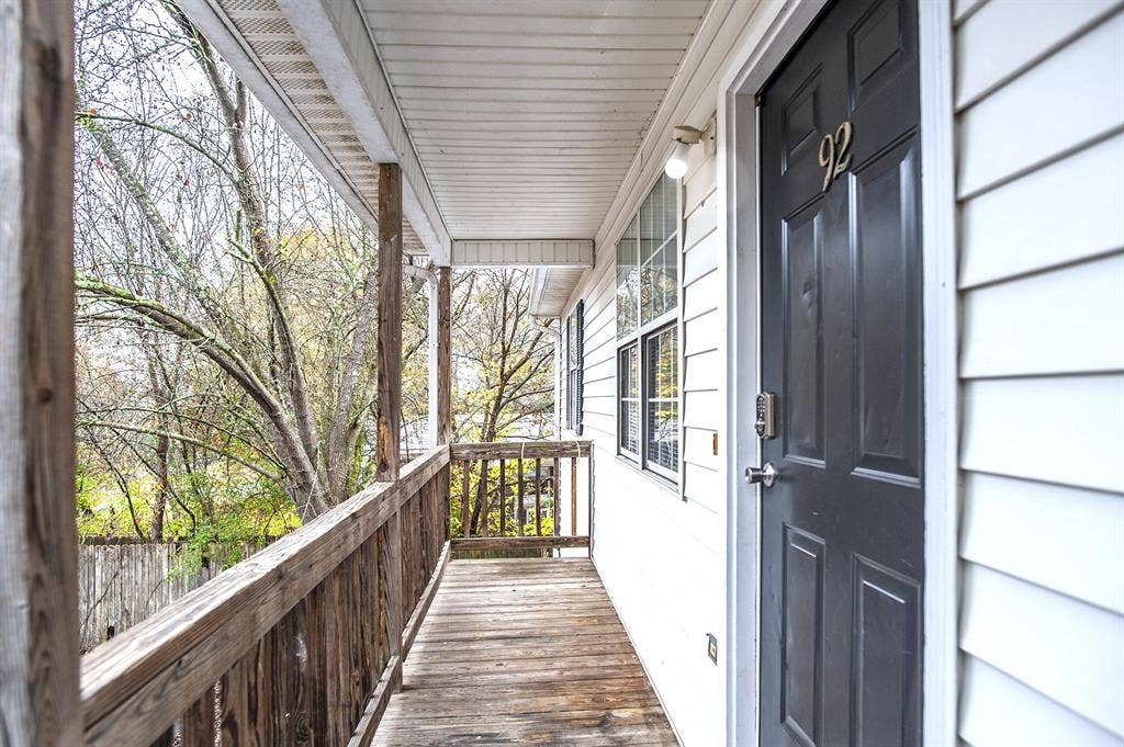 4 BR in Athens