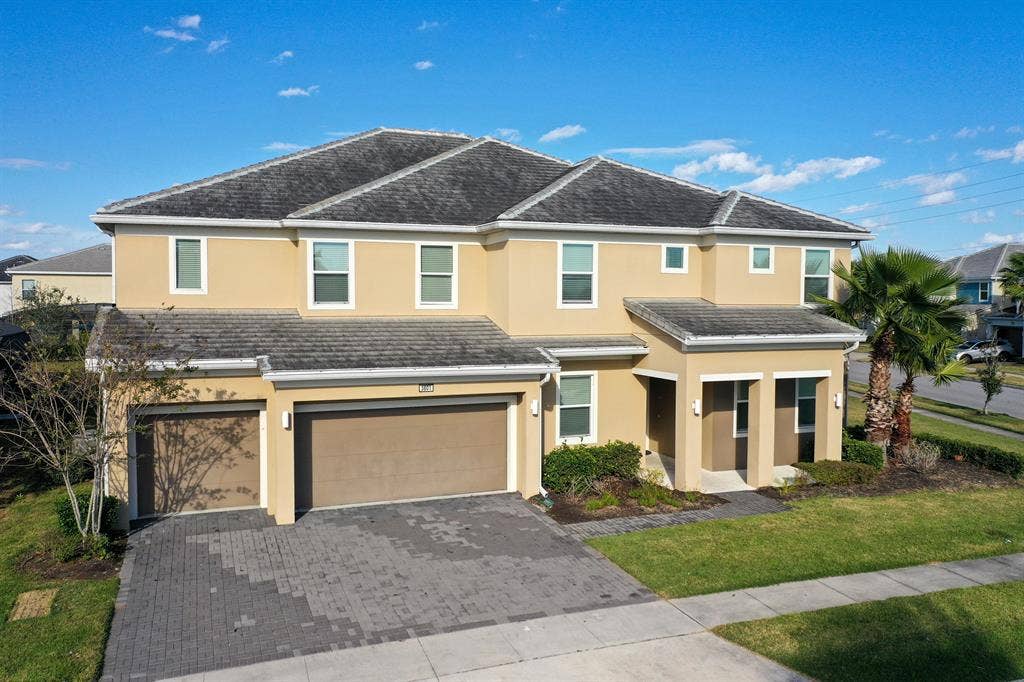 13 BR in Kissimmee