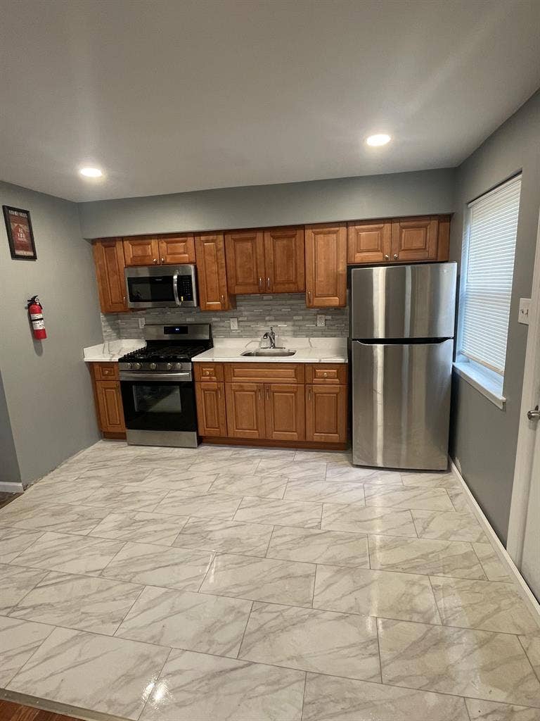 3 BR in Philadelphia