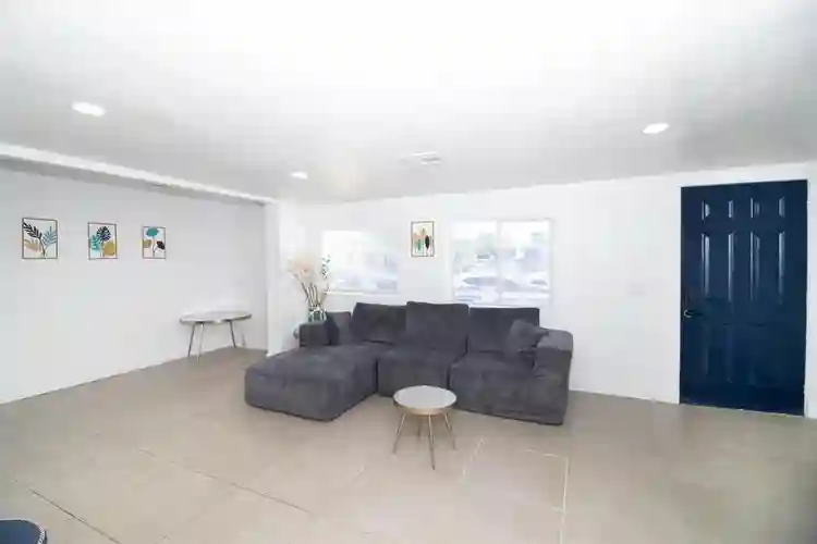 6 BR in Las Vegas