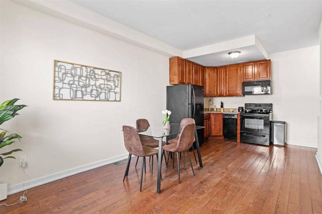 5 BR in Philadelphia