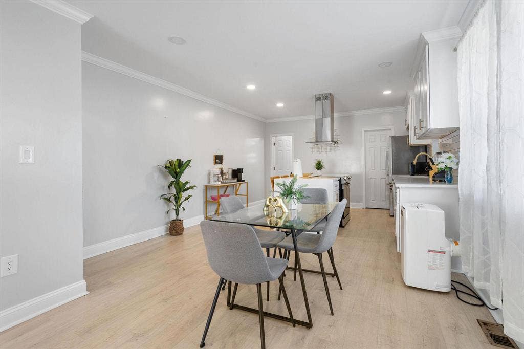 2 BR in Philadelphia