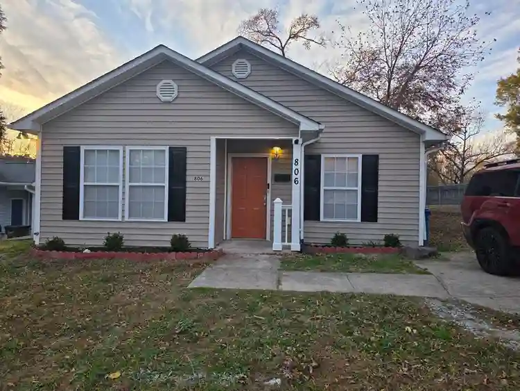 5 BR in Durham