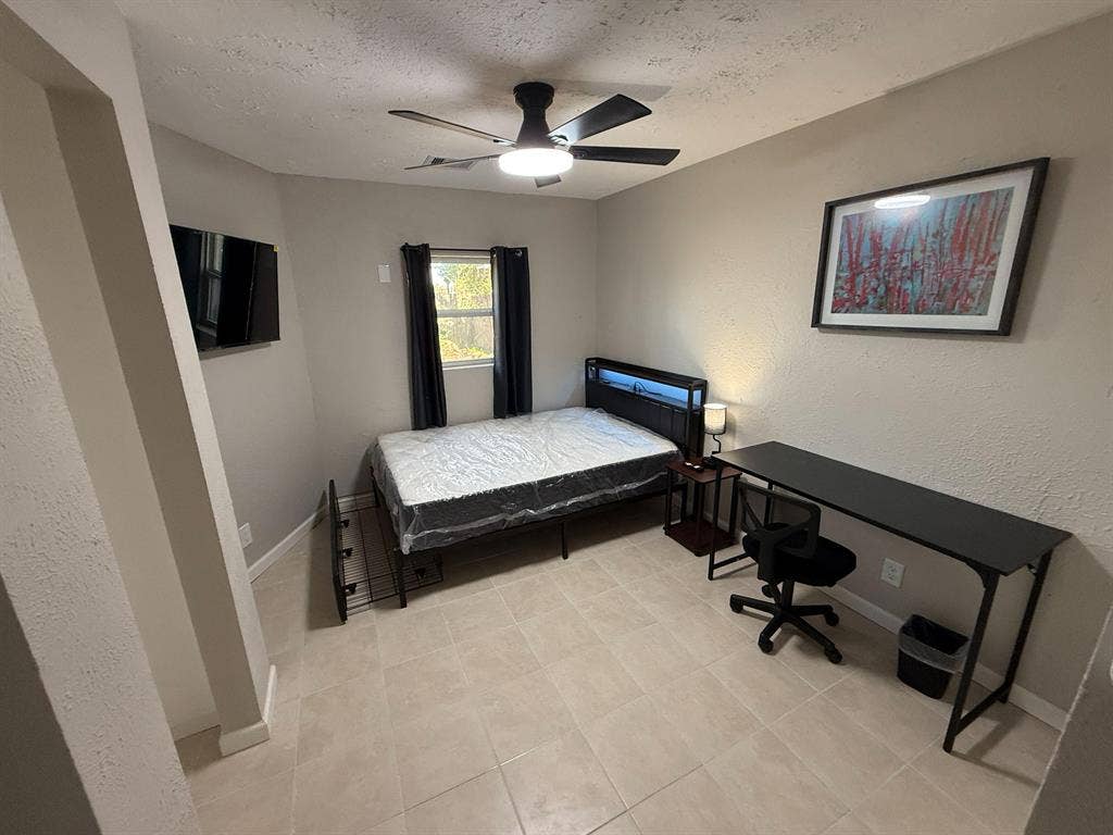 10 BR in Houston