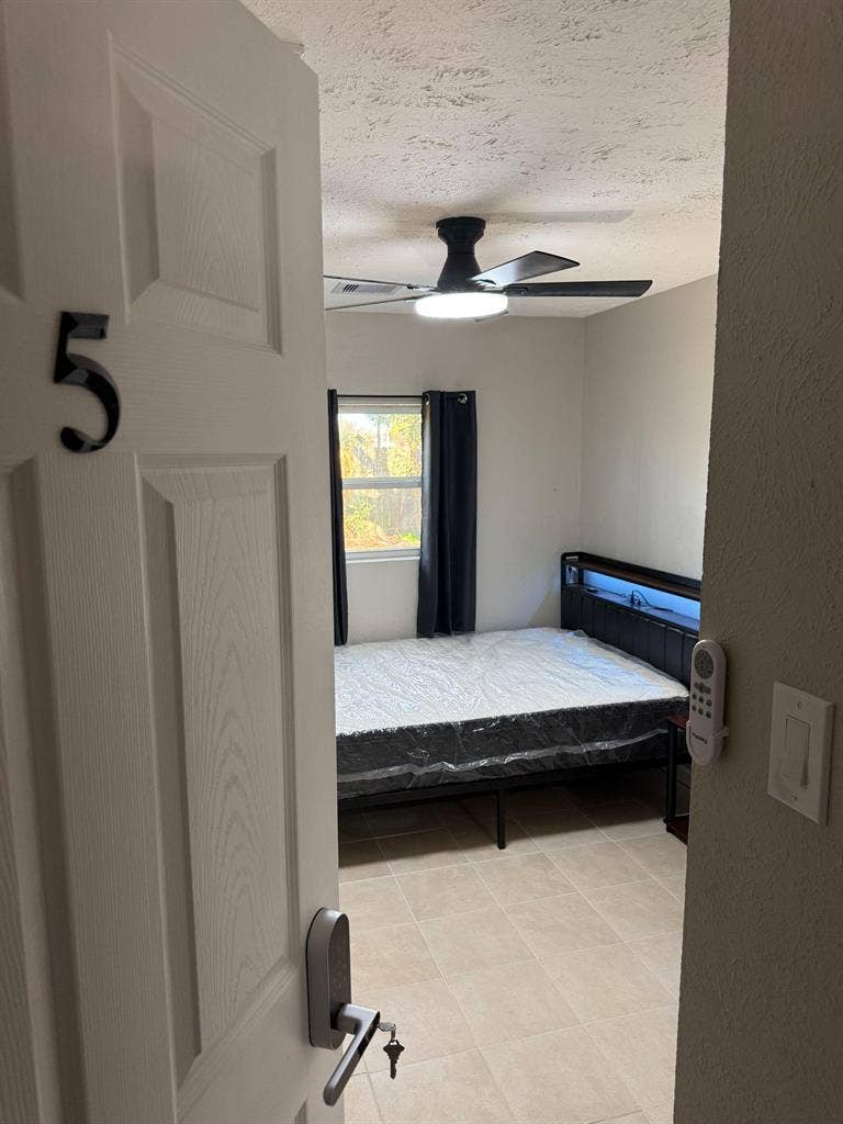 10 BR in Houston
