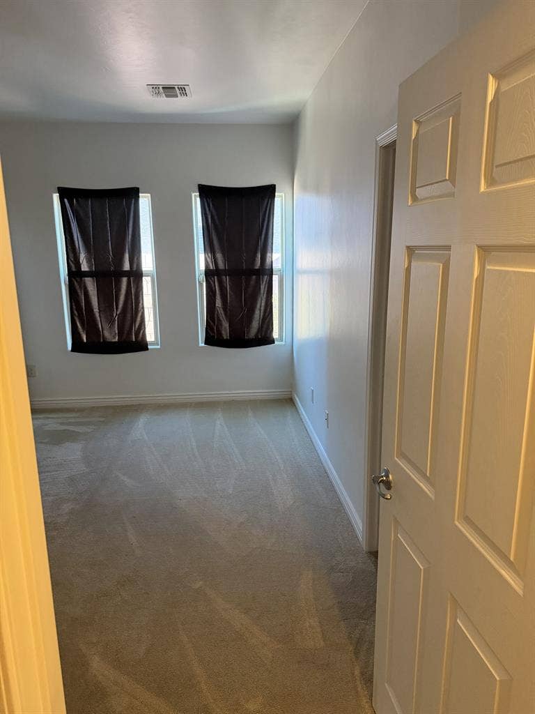 Spare master bedroom