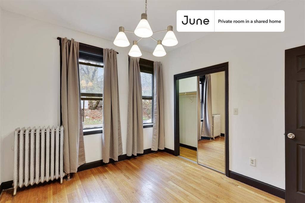 4 BR in Boston