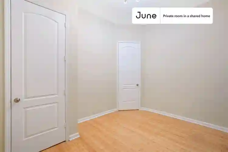 2 BR in New York City