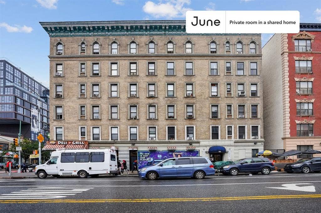 2 BR in New York City