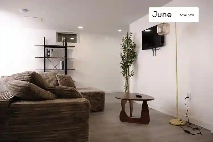 4 BR in New York City