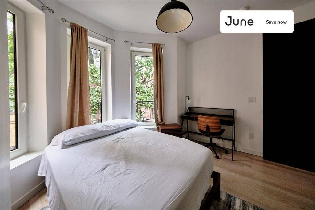 4 BR in New York City