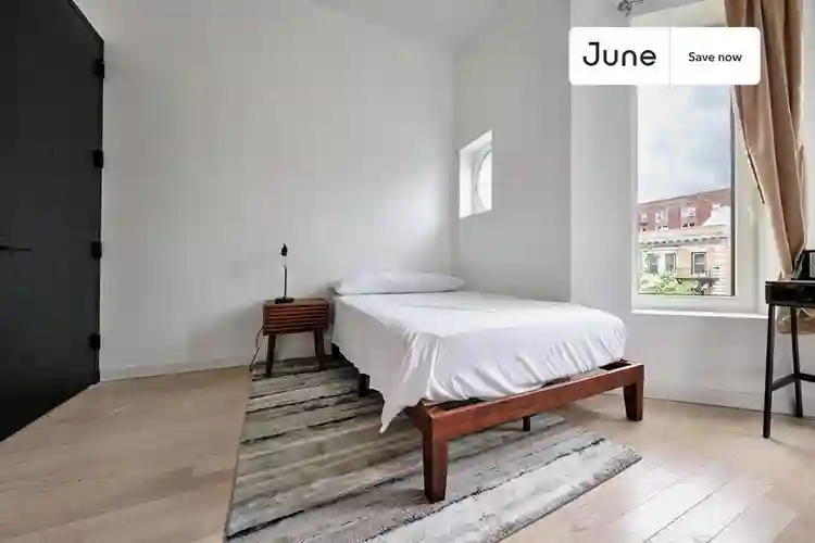 4 BR in New York City