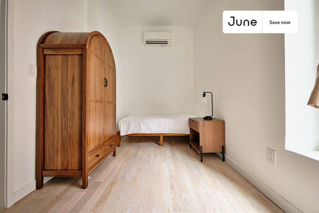 4 BR in New York City