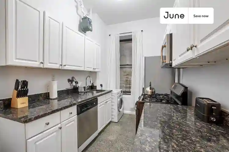 2 BR in New York City