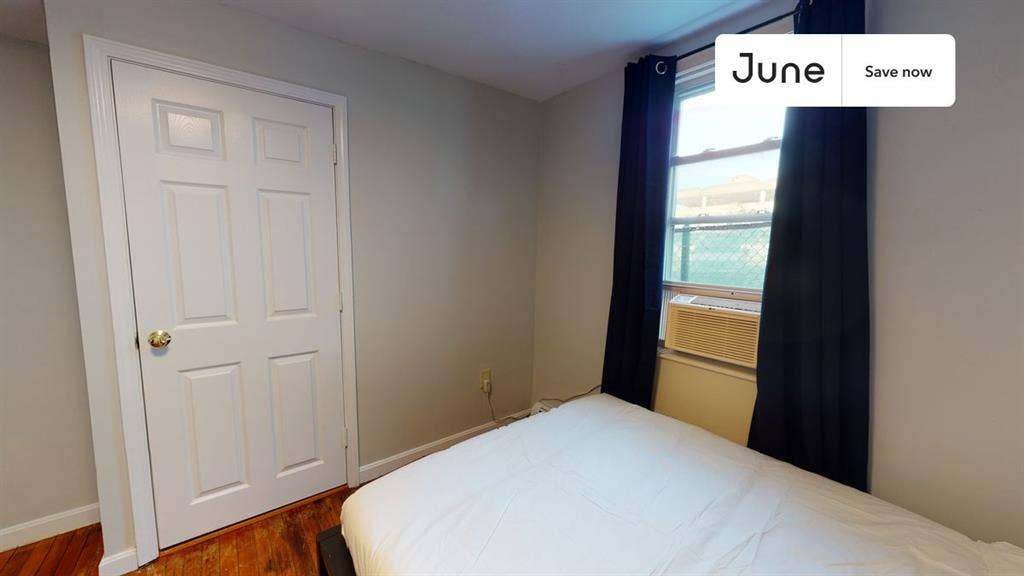 2 BR in Boston